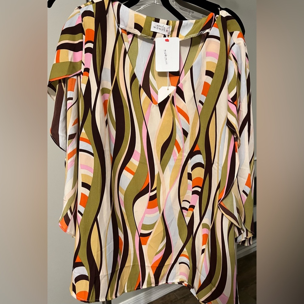 Emily wonder long flow blouse with Pancho sleeps gorgeous